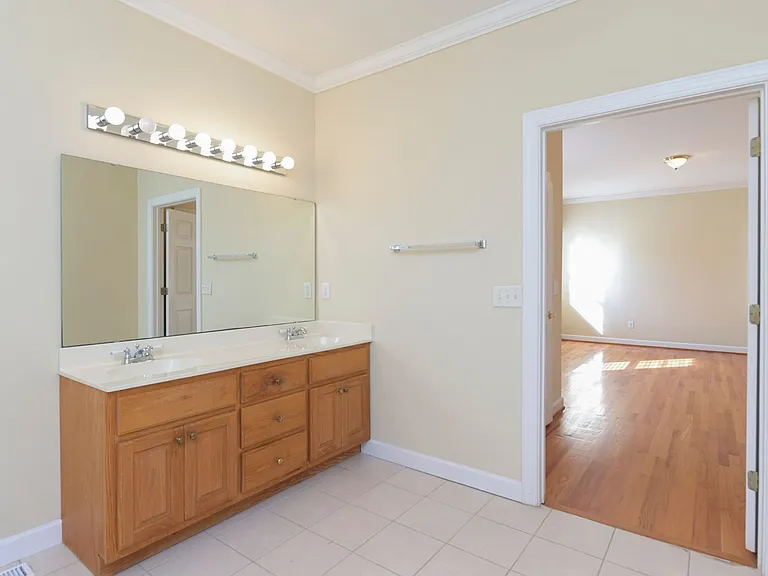 108 Hastings Point Dr — Photo 24