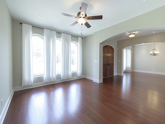 4th image of 4425 Park Bnd