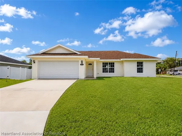 4200 Mercedes St, Sebring, FL 33872