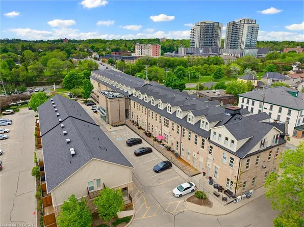 25 Concession St #111, Cambridge, ON N1R 2G6