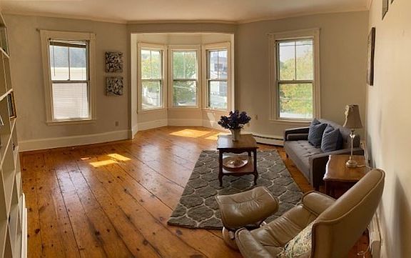 5th image of 25 Barton St #2