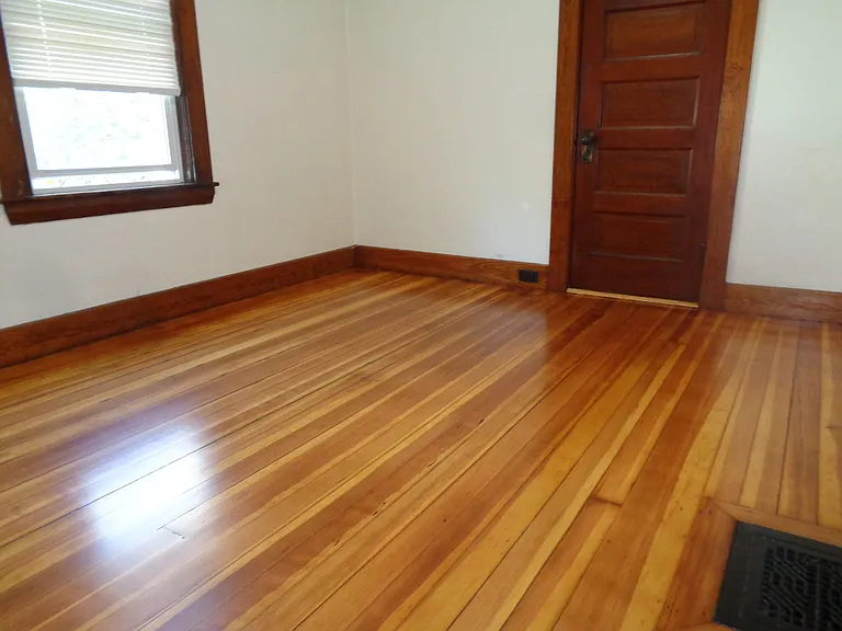 Harriet Ave — Photo 10