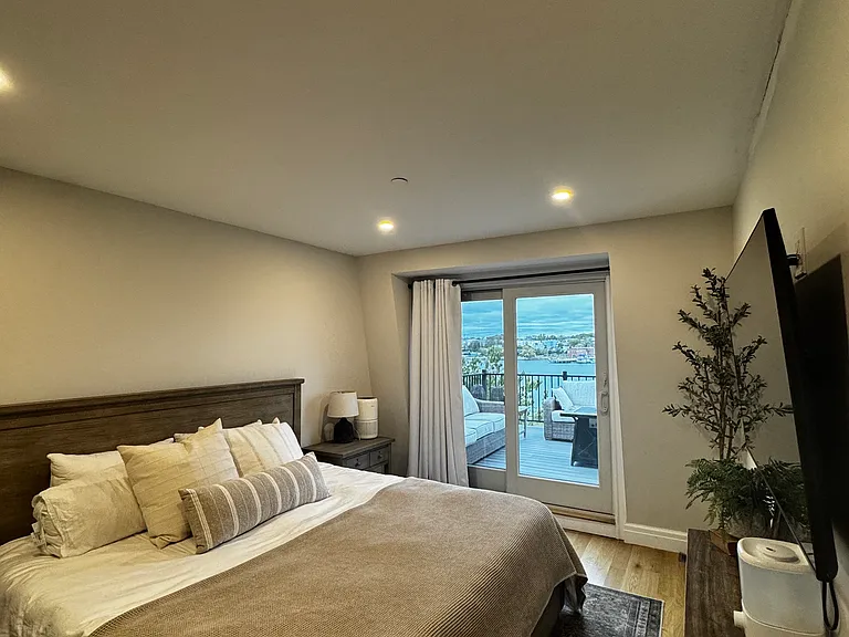200 Falcon St #3 — Photo 9