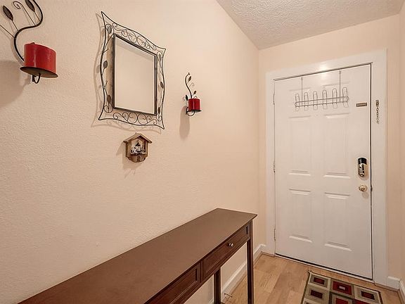 5th image of 4830 Whispering Falls Dr