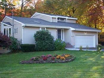 2nd image of 118 Beach Rd