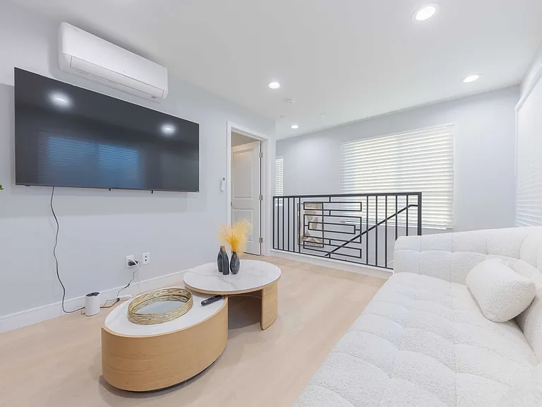 123 S Marguerita Ave #B — Photo 11