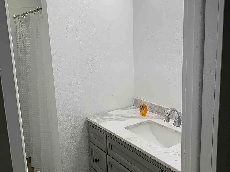 2332 S Clover Dr — Photo 8