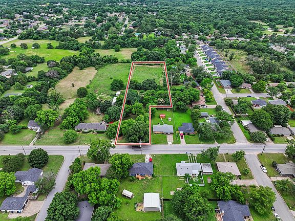5th image of 2406 Loy Lake Rd