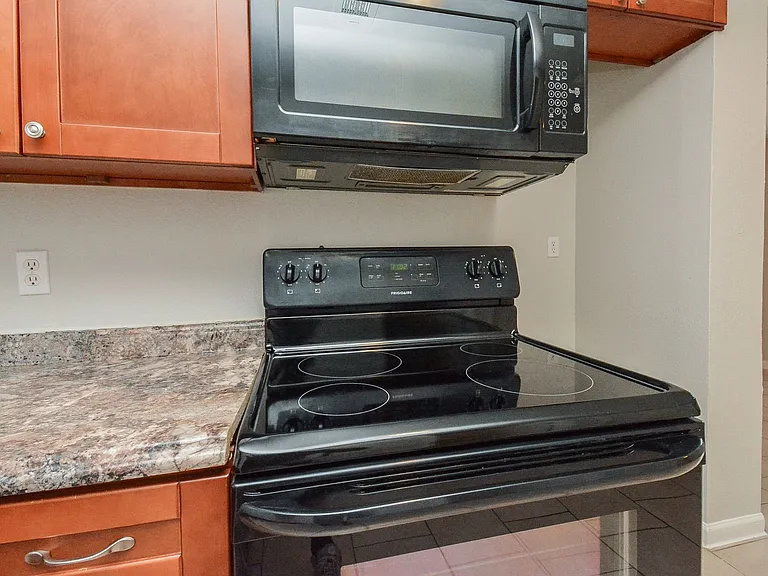 2118 Thonig Rd — Photo 20