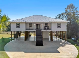 26390 Bayou Dr, Elberta, AL 36530