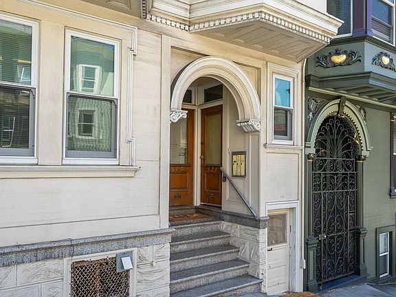 3rd image of 517-521 Vallejo St