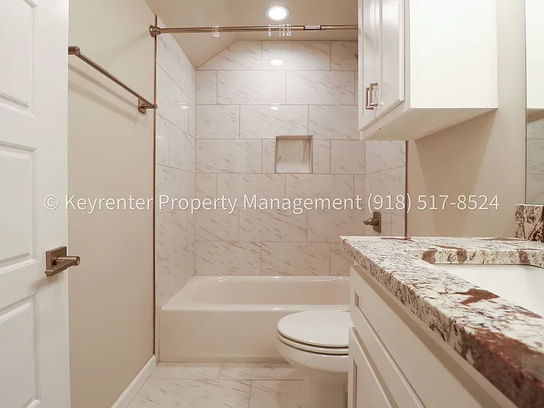 3809 W Union St — Photo 44
