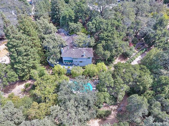 3rd image of 7182 Wooded Lake Dr