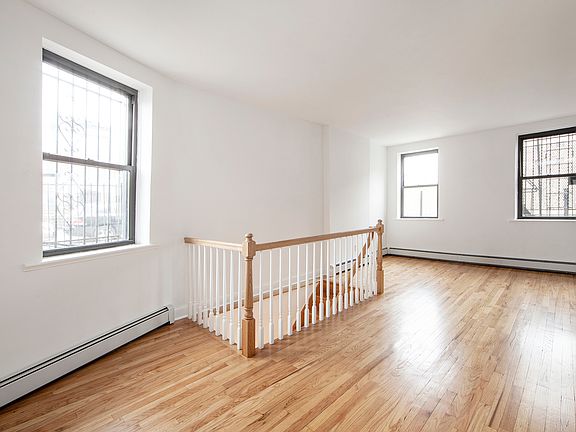 4th image of 152 Degraw St APT 1R