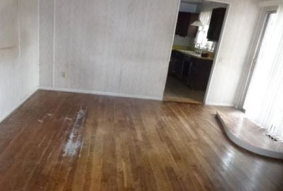5th image of 12046 Baresford Dr