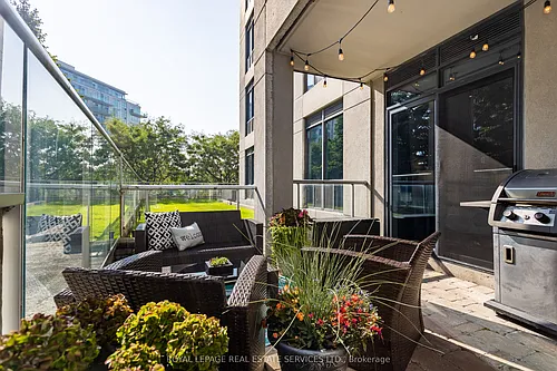 2083 Lake Shore Blvd W #109 Photo 1