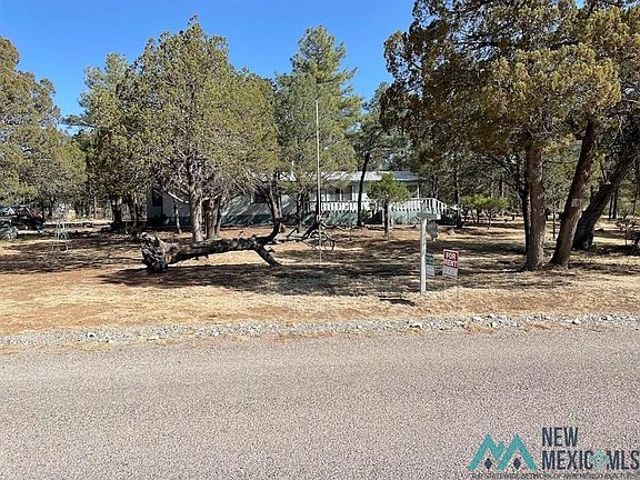 2nd image of 1916 Sacramento Dr