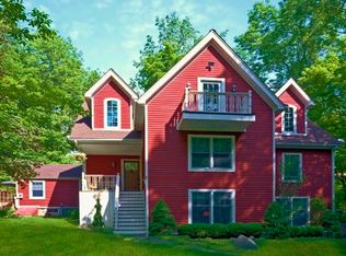 25 Lake Rd, Suffern, NY 10901