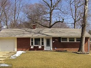 5303 Inverchapel Rd, Springfield, VA 22151