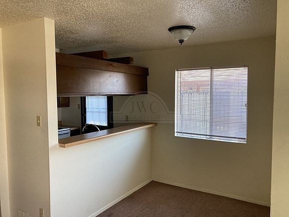 3rd image of 2103 Robert E Lee Dr APT B