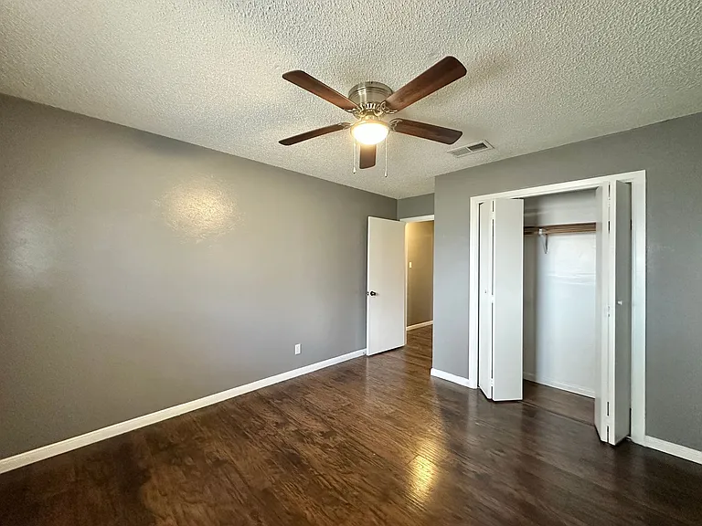 2108 Acron Dr — Photo 26