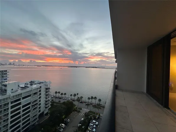 1450 Brickell Bay Dr APT 1706, Miami, FL 33131