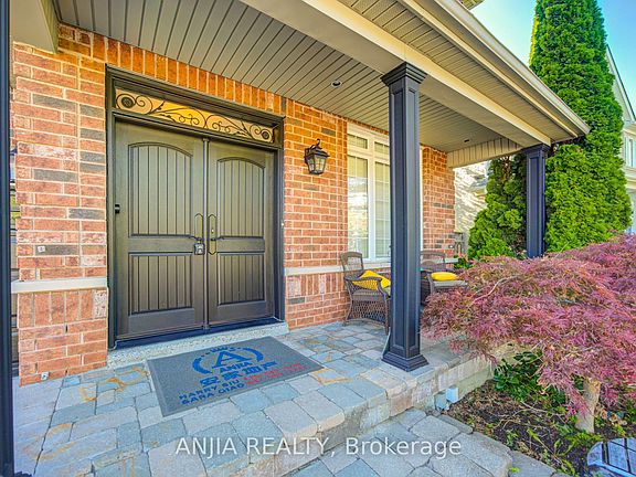 2nd image of 16 Forest Manor Pl