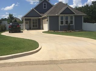 2815 Abbey Dr, Ada, OK 74820
