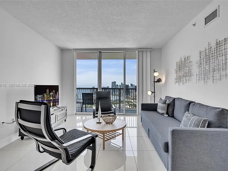 1750 N Bayshore Dr #5310 — Photo 16