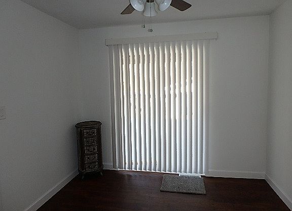 5th image of 1002 Glen Ct