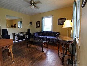 5th image of 931 Darley Dr