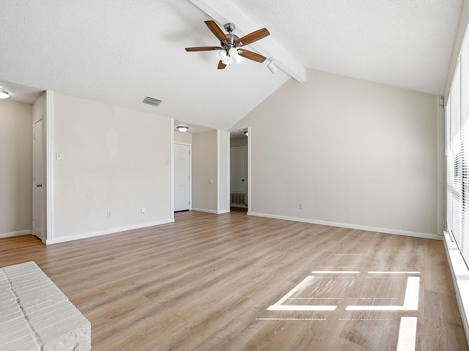 1st image of 1234 Roan Dr