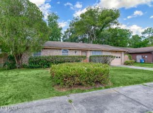11588 W Ride Dr, Jacksonville, FL 32223