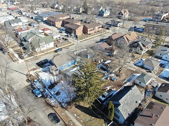 3rd image of 4470 N 37th St