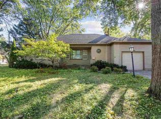 404 Oakland Ave, Iowa City, IA 52240