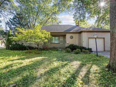 404 Oakland Ave, Iowa City, IA, 52240