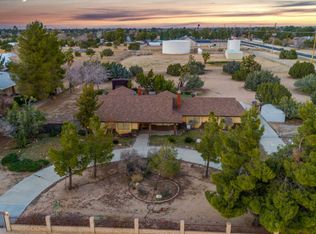 2011 W Avenue O4, Palmdale, CA 93551