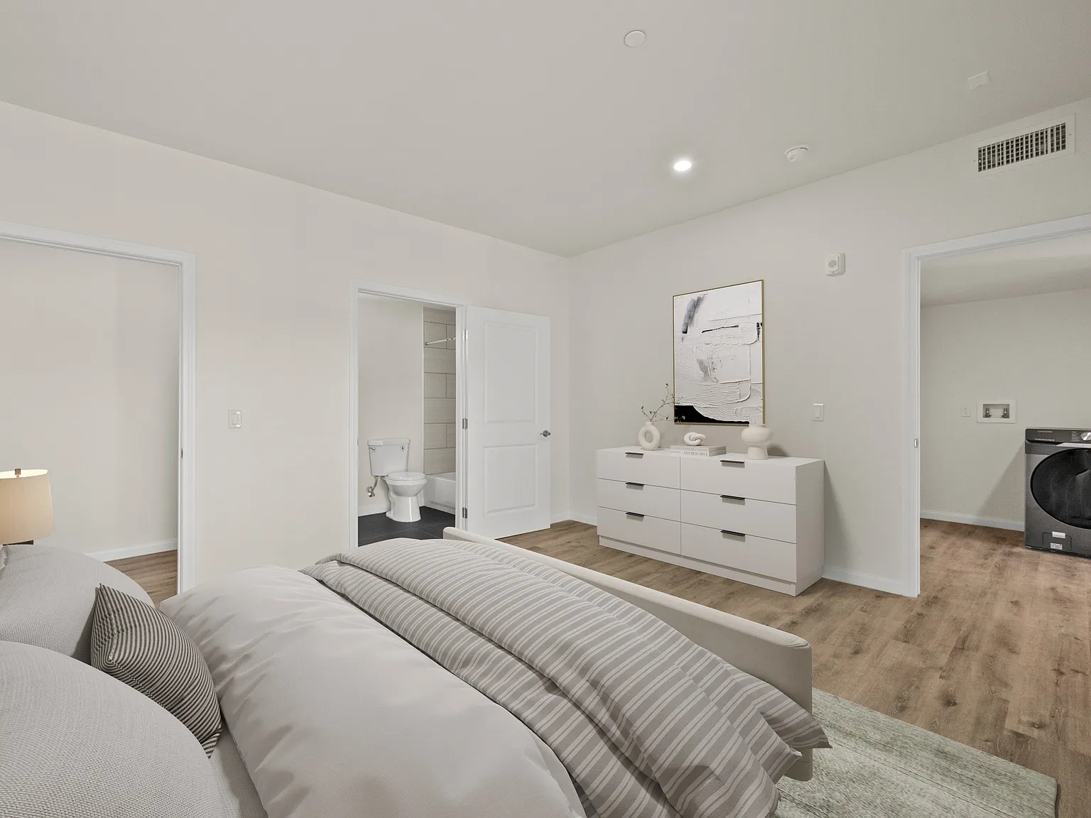 2 bed, 1271 sqft, $2,800 — Photo 3