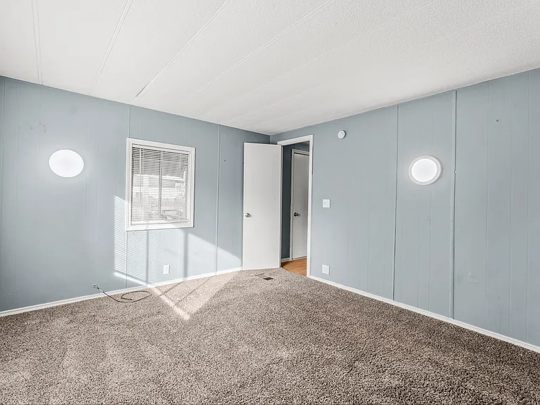 906 E Hanson St — Photo 10
