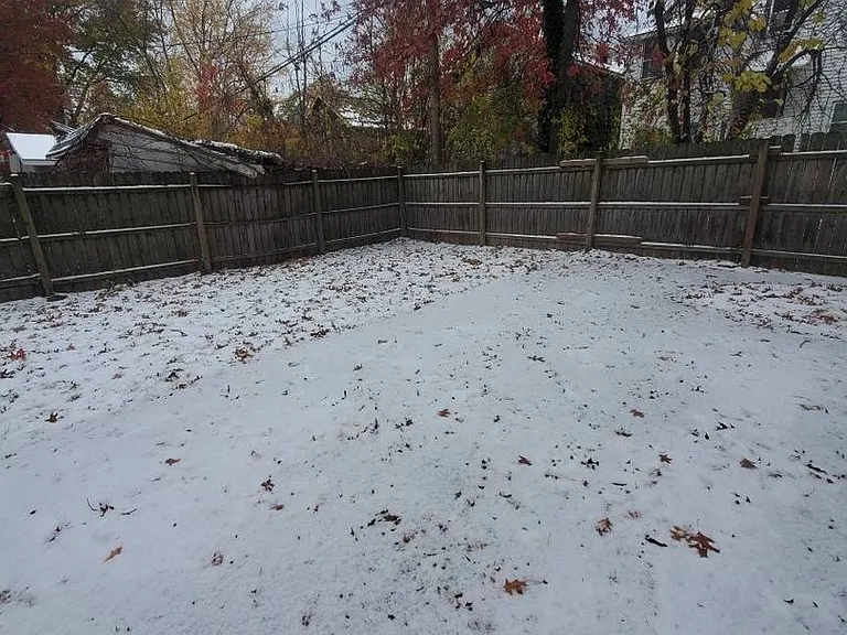 14205 Savannah Ave — Photo 22