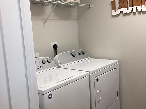 5th image of 1702 Depot Ave #1