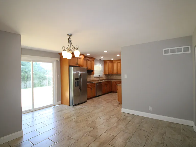 12533 Starspur Ln — Photo 8