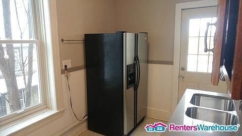 4th image of 734 Stewart Ave #3