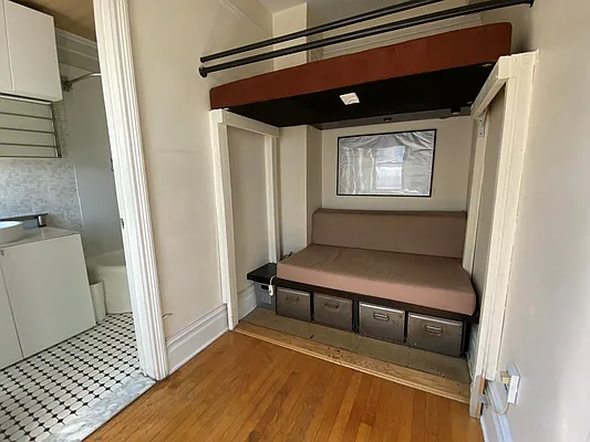 Rented by Compass | media 43