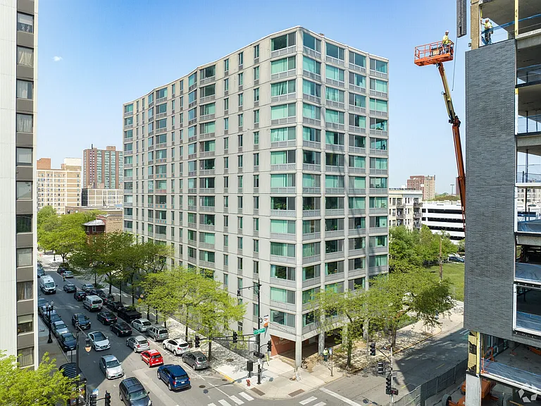 4602 N Clarendon Ave #1009 — Photo 18