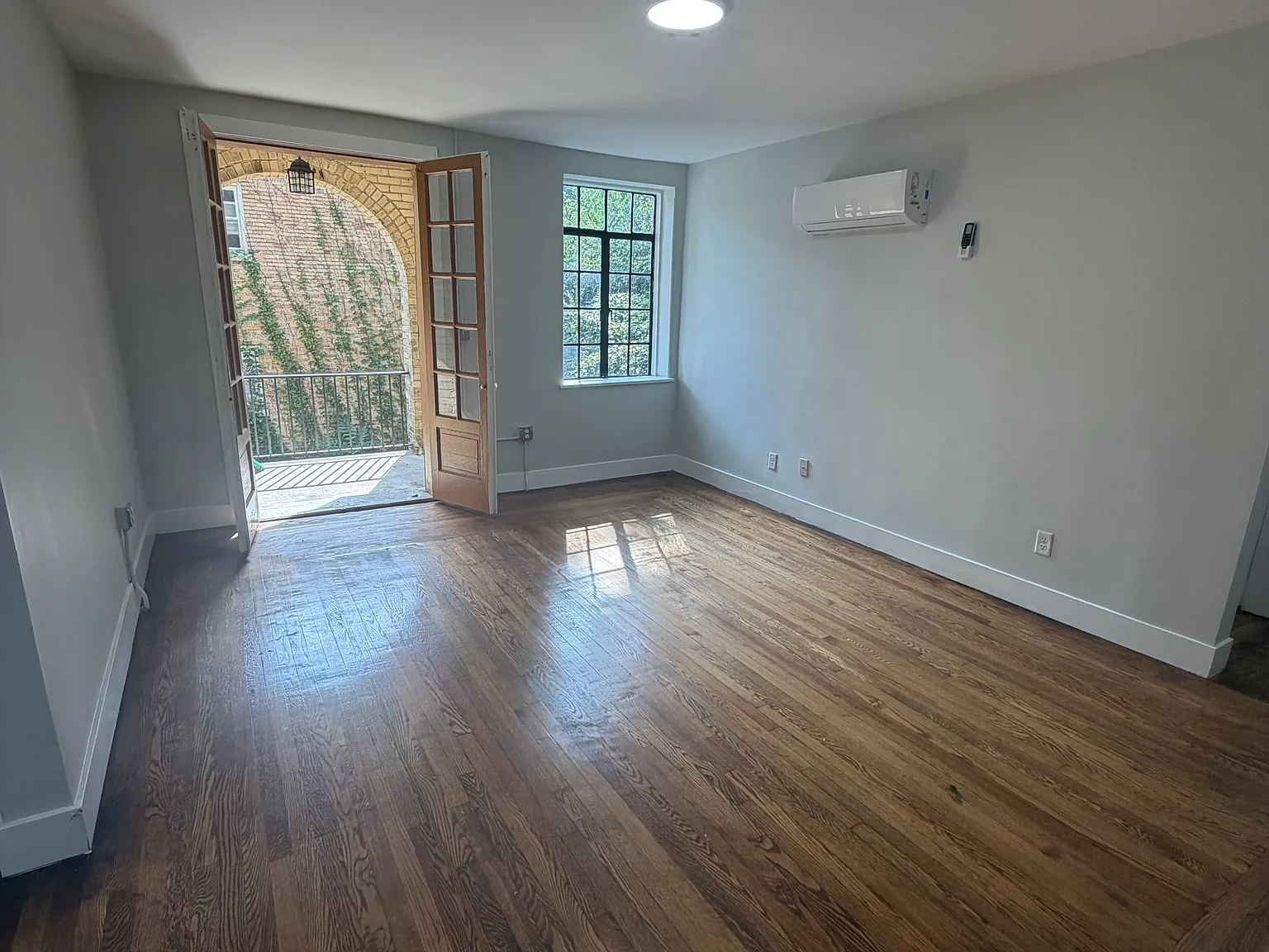 700 Chalfonte Pl — Photo 2