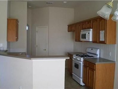 3rd image of 322 Lakemont Dr