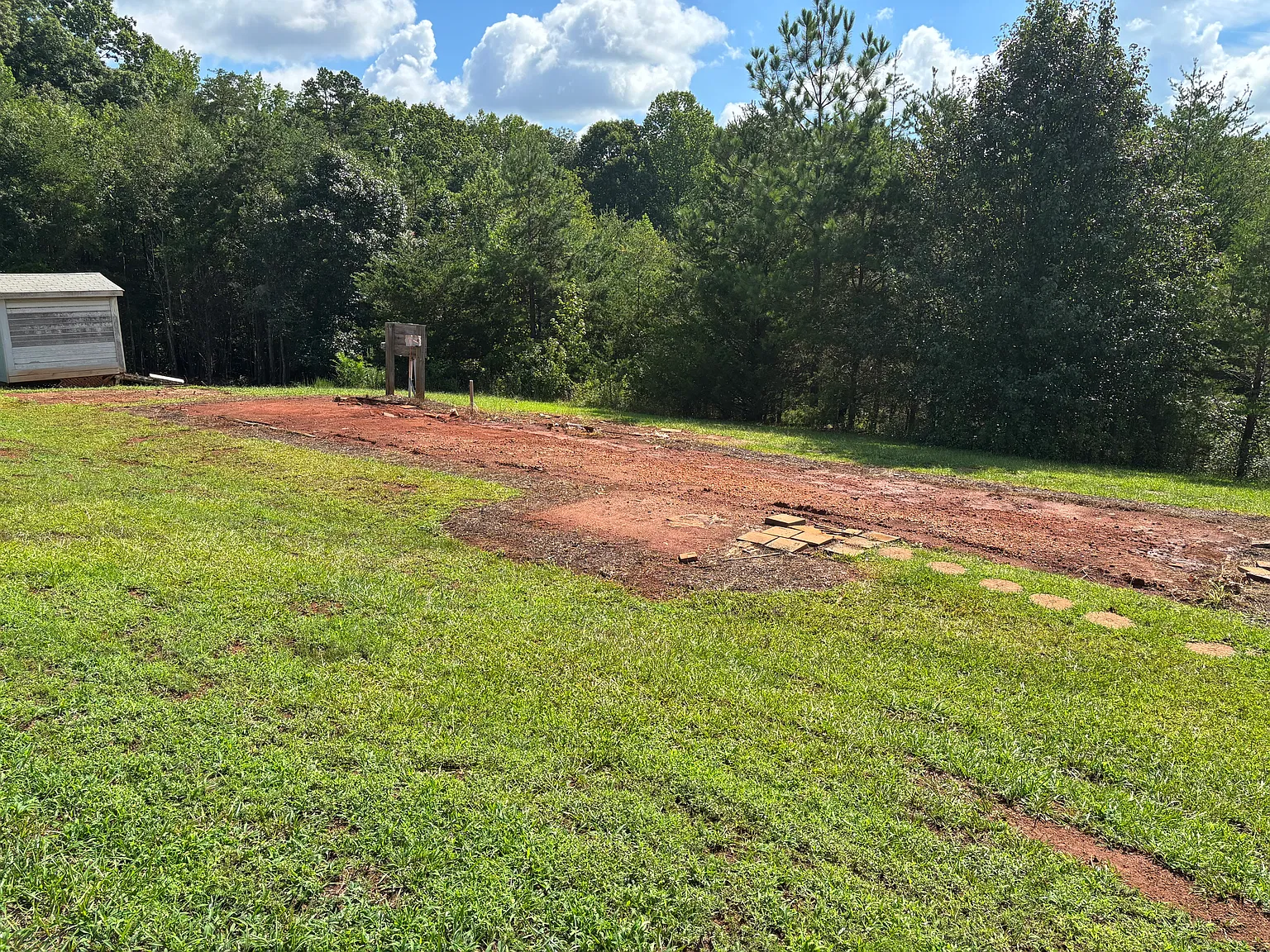 3 bed, $550 — Photo 1