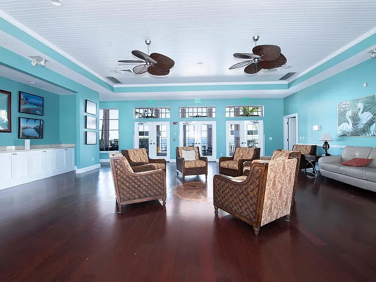 Coquina Key Dr SE — Photo 21