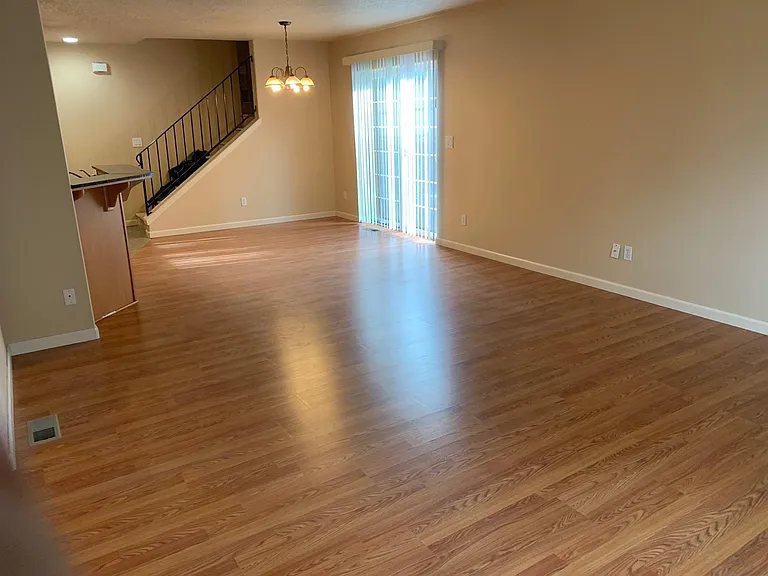 1283 N Forsythia Cir — Photo 5